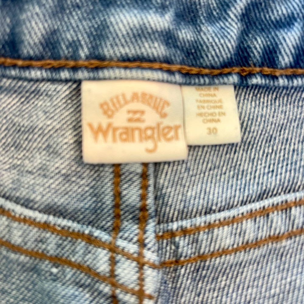 Wrangler High Waist Cutoff Shorts - Picture 5 of 5